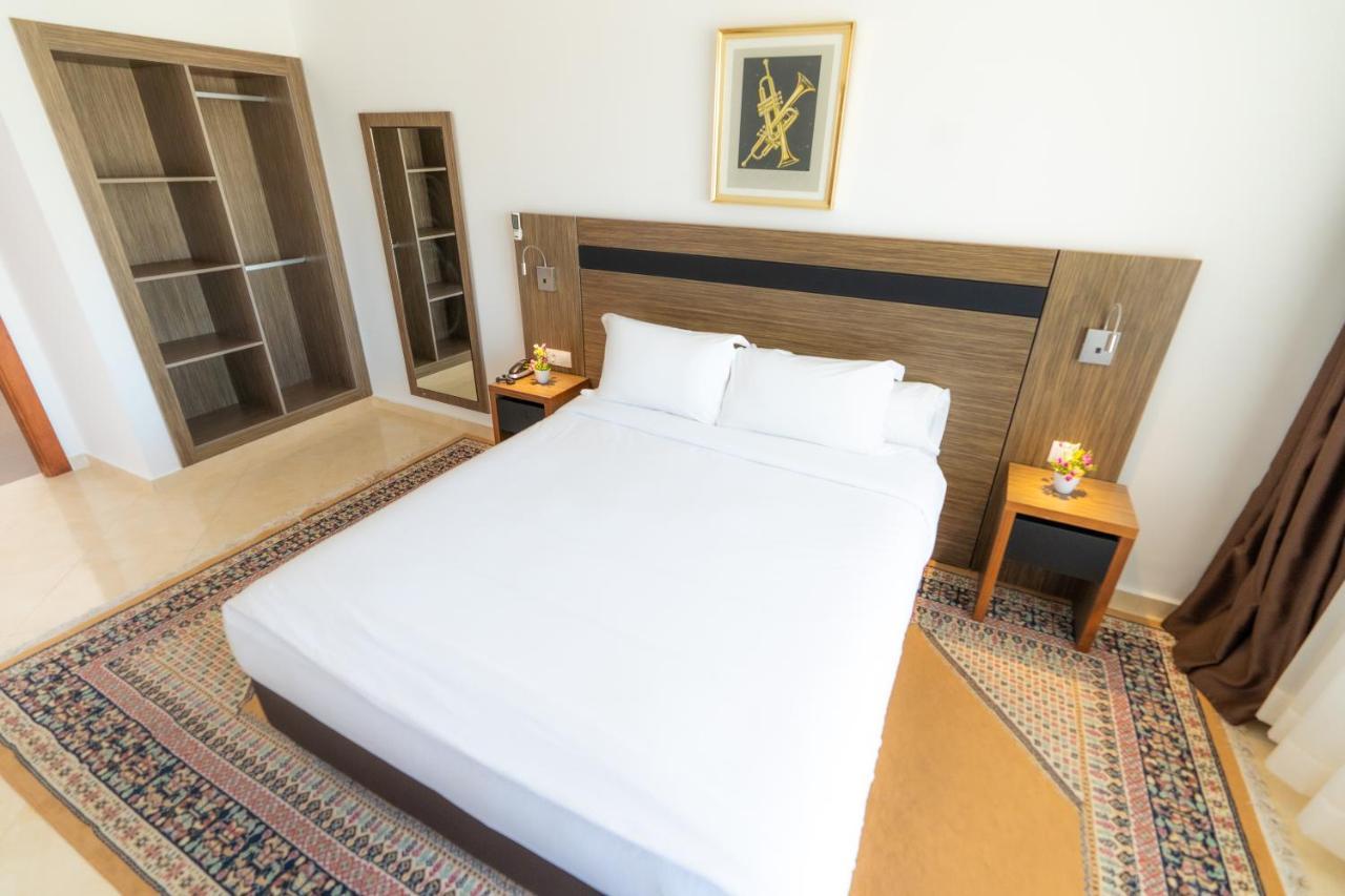 Hôtel Tanger Med Ghdar Defla Extérieur photo